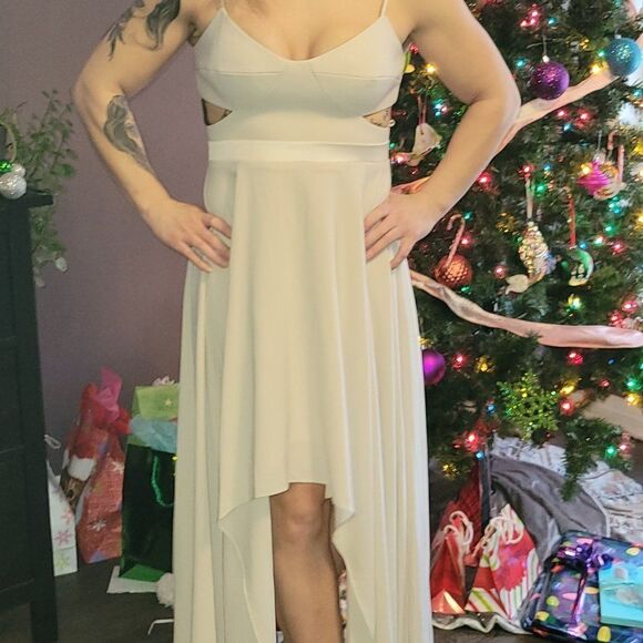 HALSTON NWT Cream Coloured Asymmetrical Dress Final Discount - Picture 3 of 8